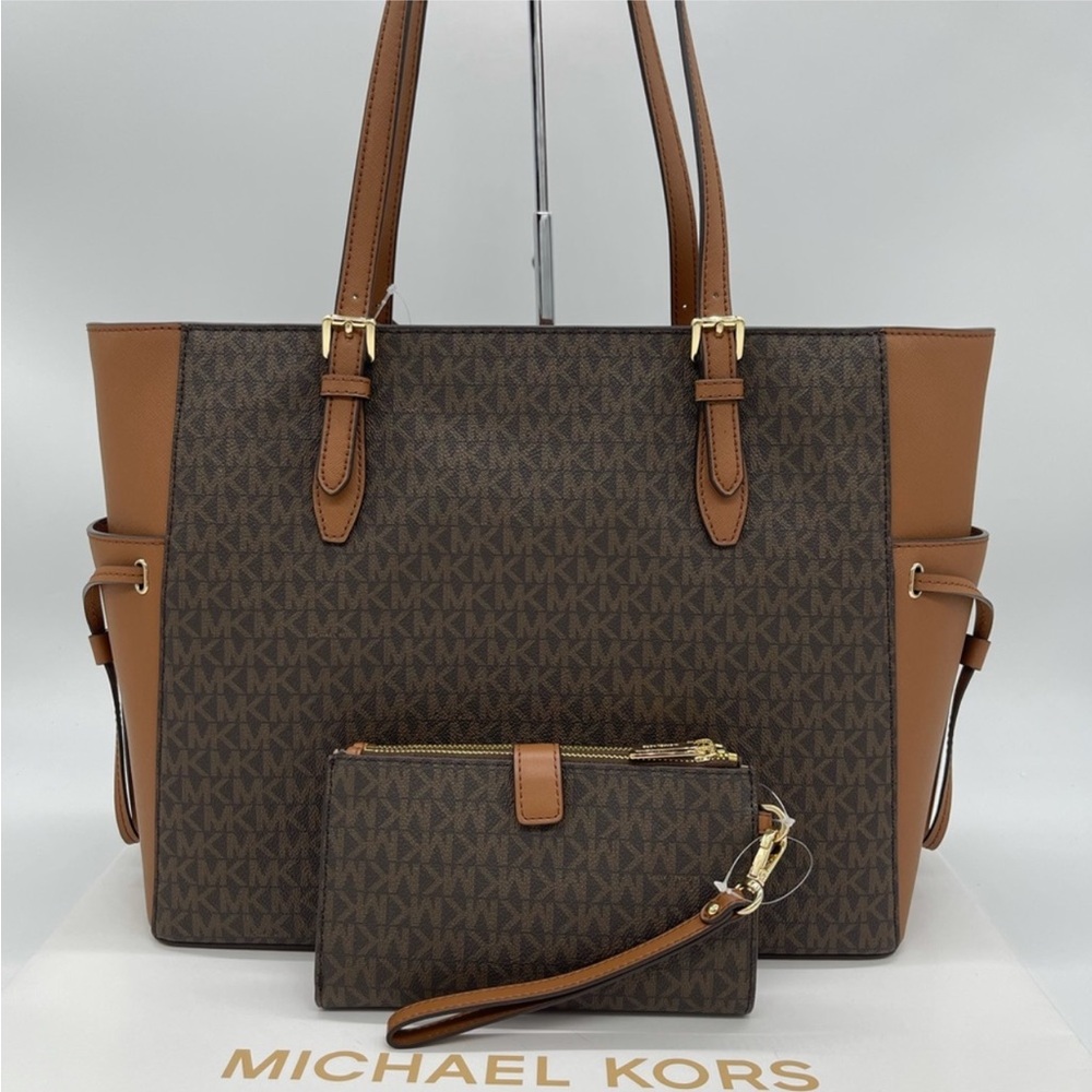 Michael Kors Large Gilly Travel Tote and Double Zip Wallet Wristlet Brown - Picture 5 of 15